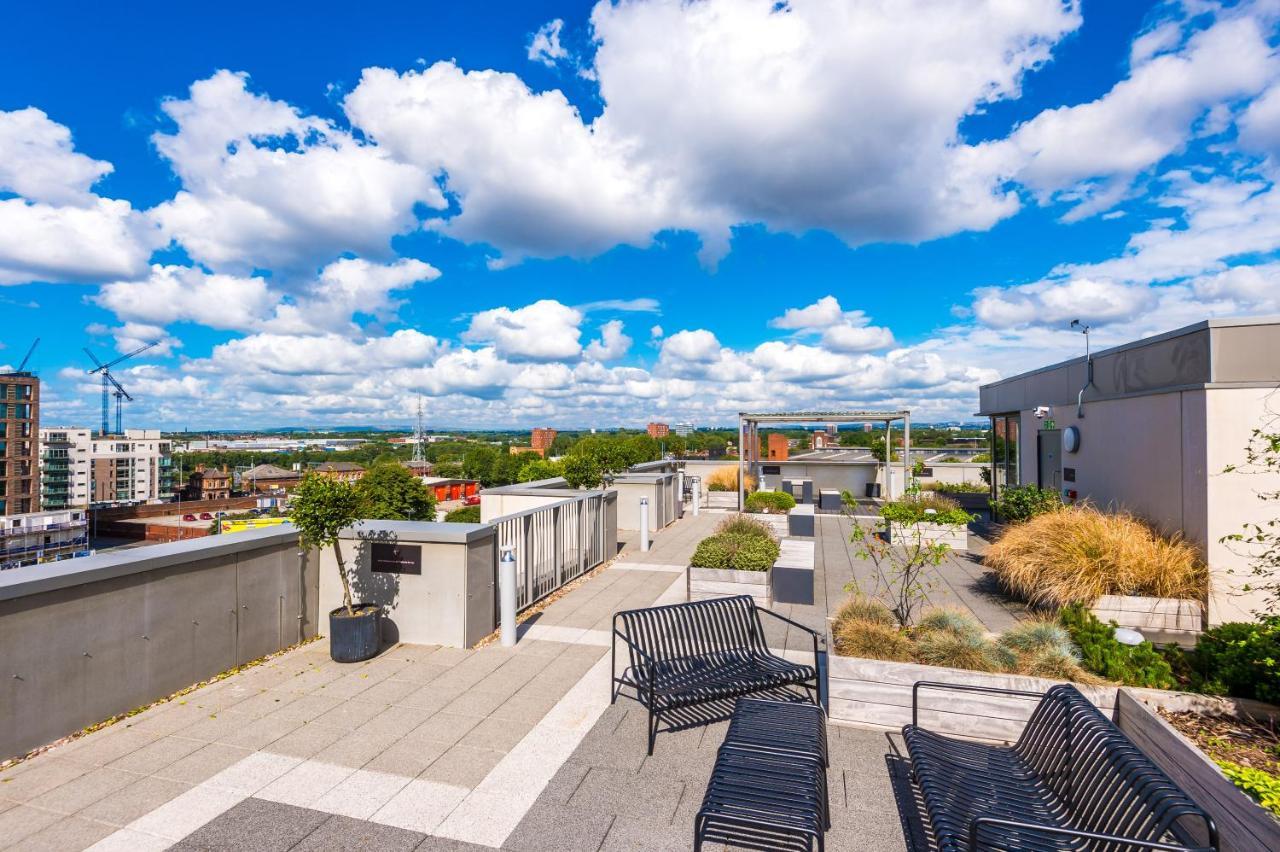 Hilltop Serviced Apartments - Ancoats Manchester Buitenkant foto
