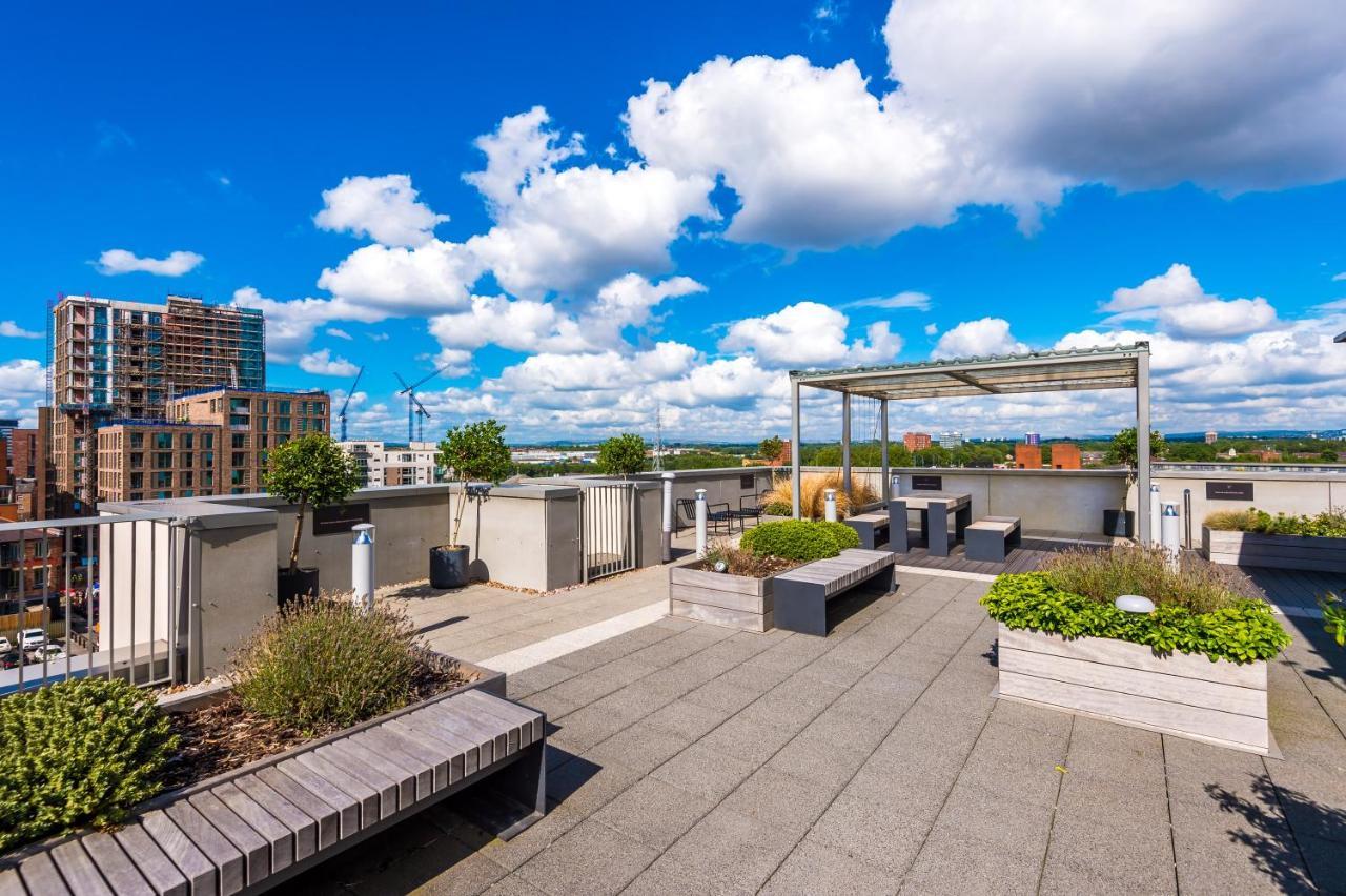 Hilltop Serviced Apartments - Ancoats Manchester Buitenkant foto