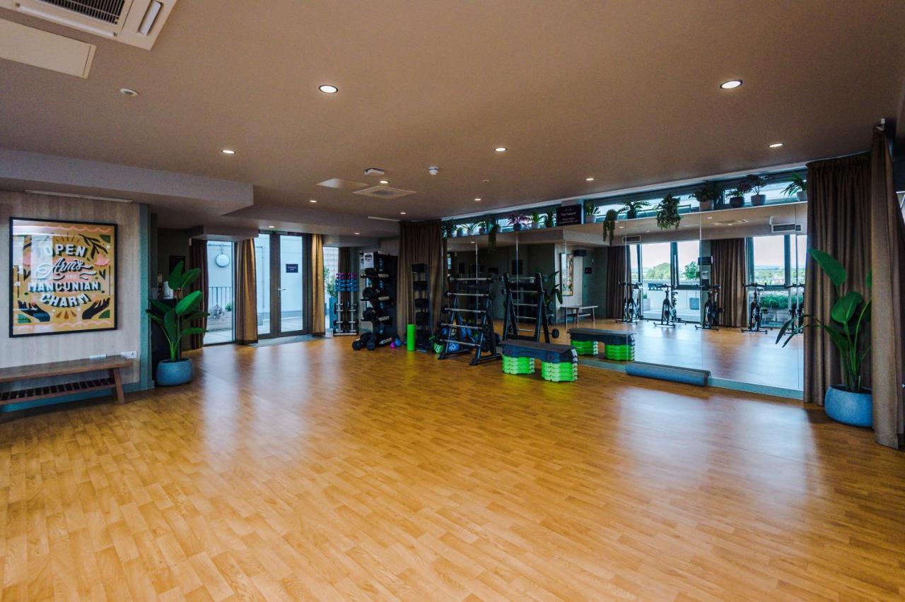 Hilltop Serviced Apartments - Ancoats Manchester Buitenkant foto