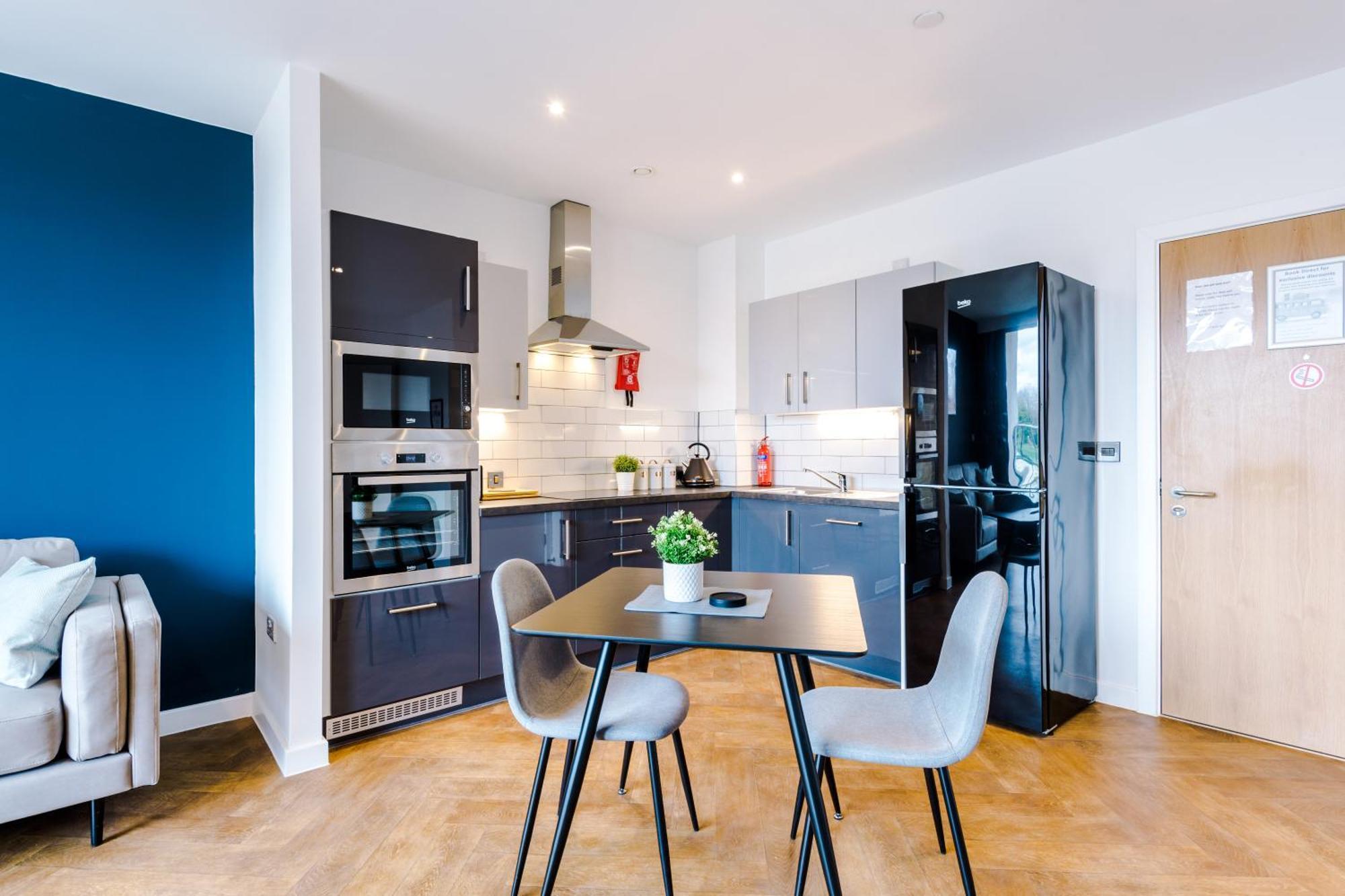 Hilltop Serviced Apartments - Ancoats Manchester Buitenkant foto