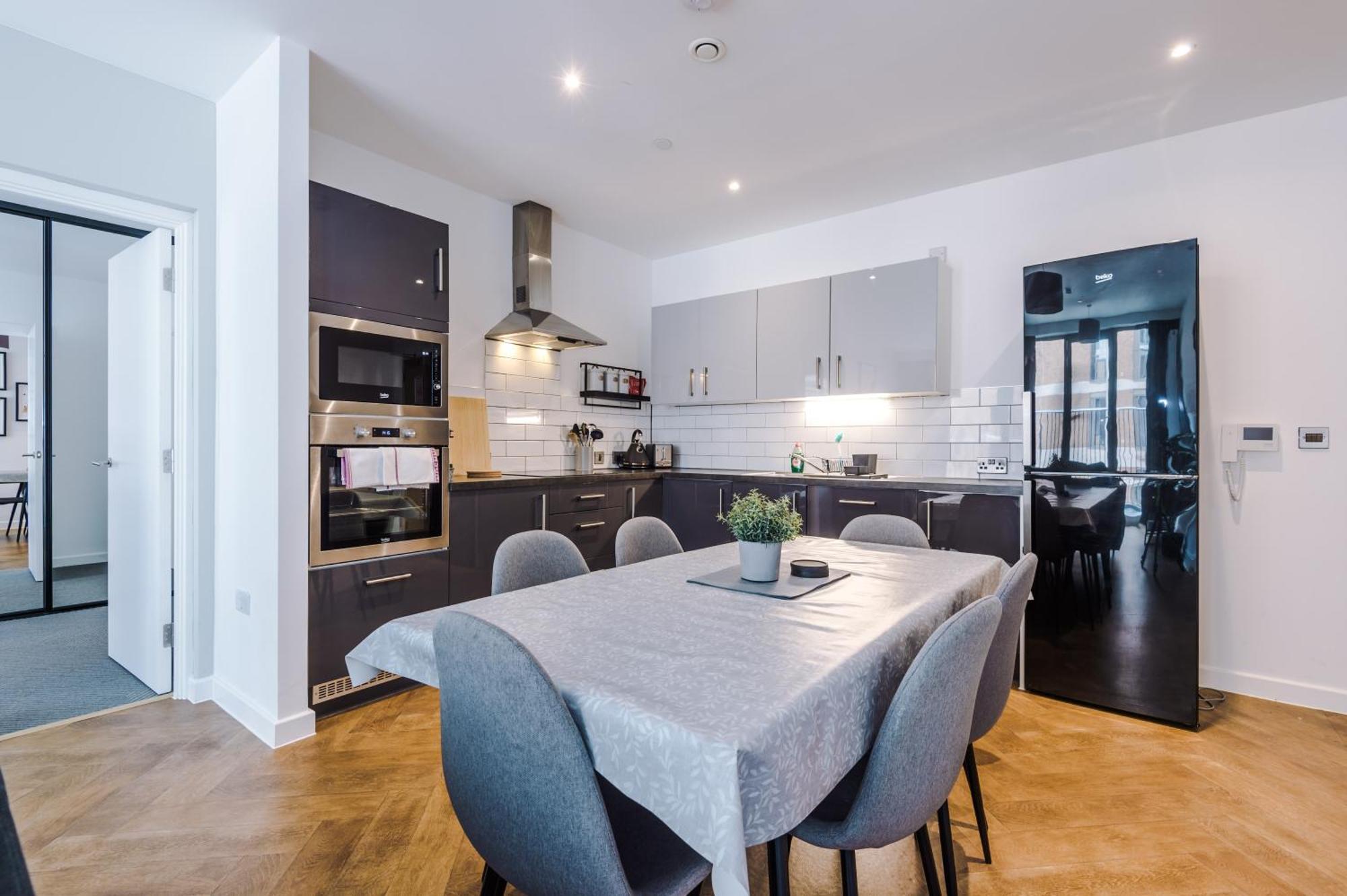 Hilltop Serviced Apartments - Ancoats Manchester Buitenkant foto