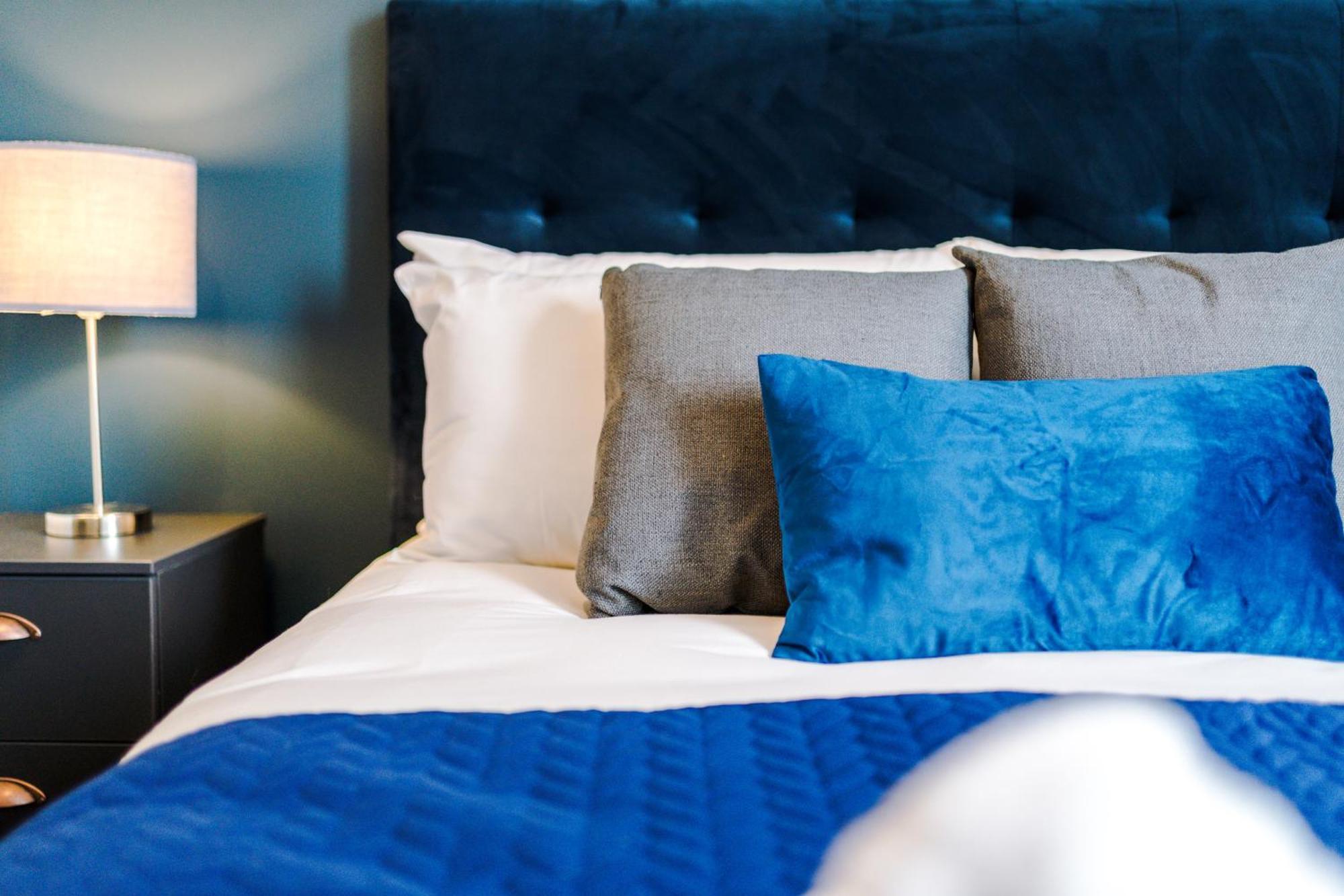 Hilltop Serviced Apartments - Ancoats Manchester Buitenkant foto
