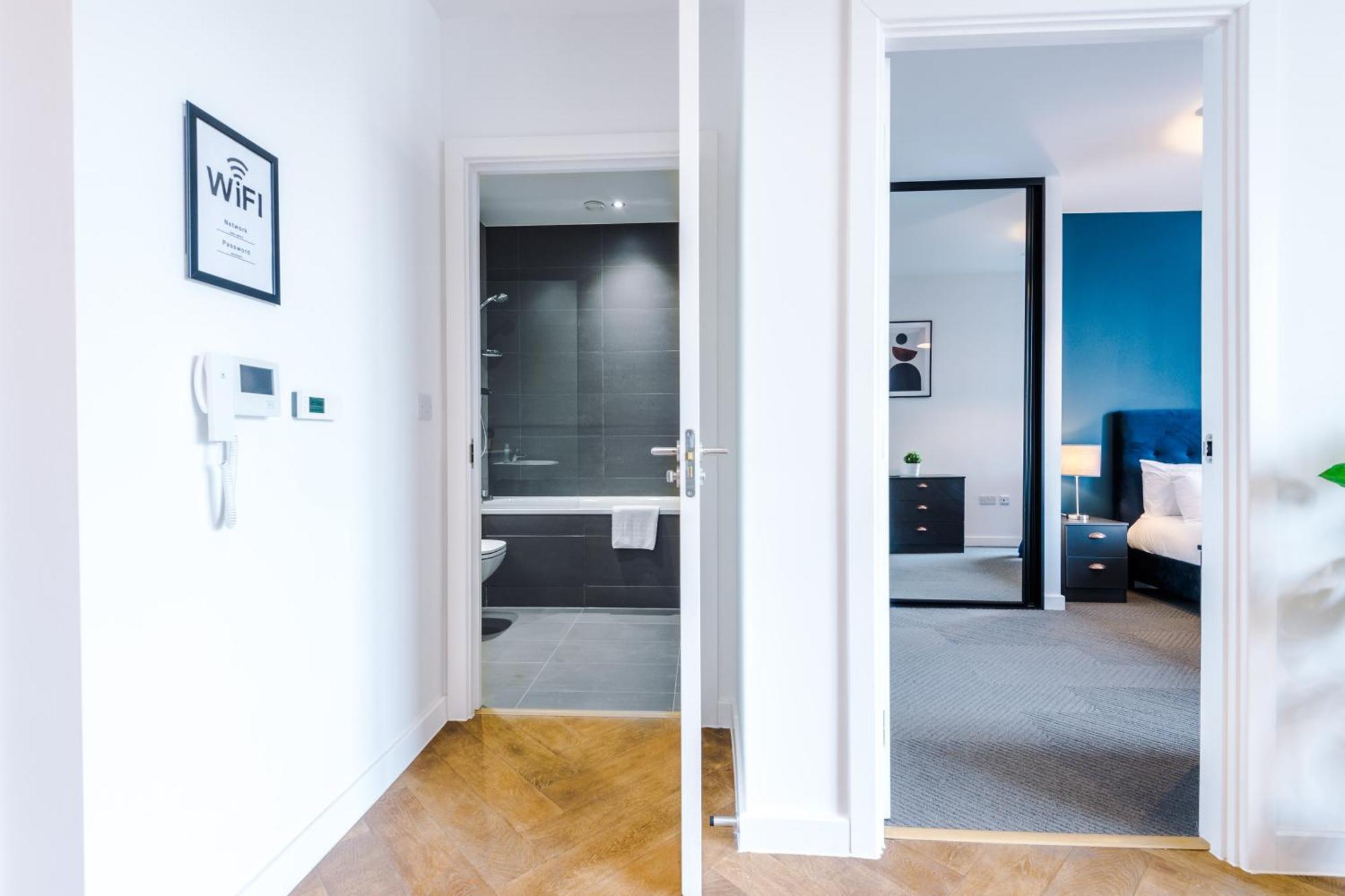 Hilltop Serviced Apartments - Ancoats Manchester Buitenkant foto